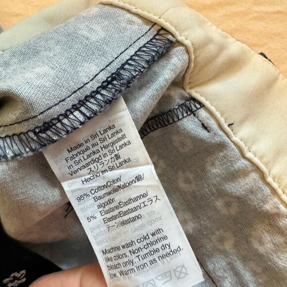 J by J. Crew Navy blue trousers white floral print Womens size 00 Ankle Cropped - Picture 6 of 7